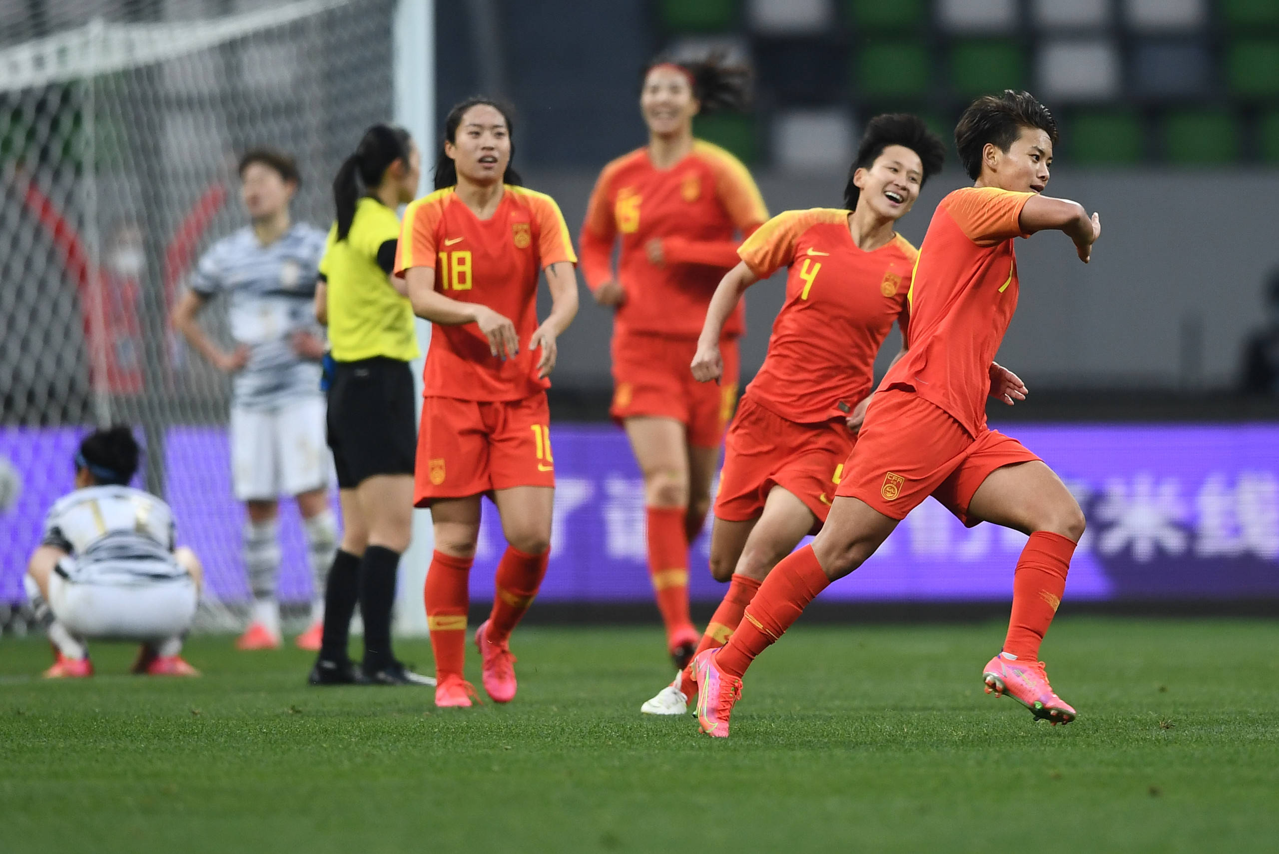 包含中国女足连胜、连升，东京奥运前景看涨的词条