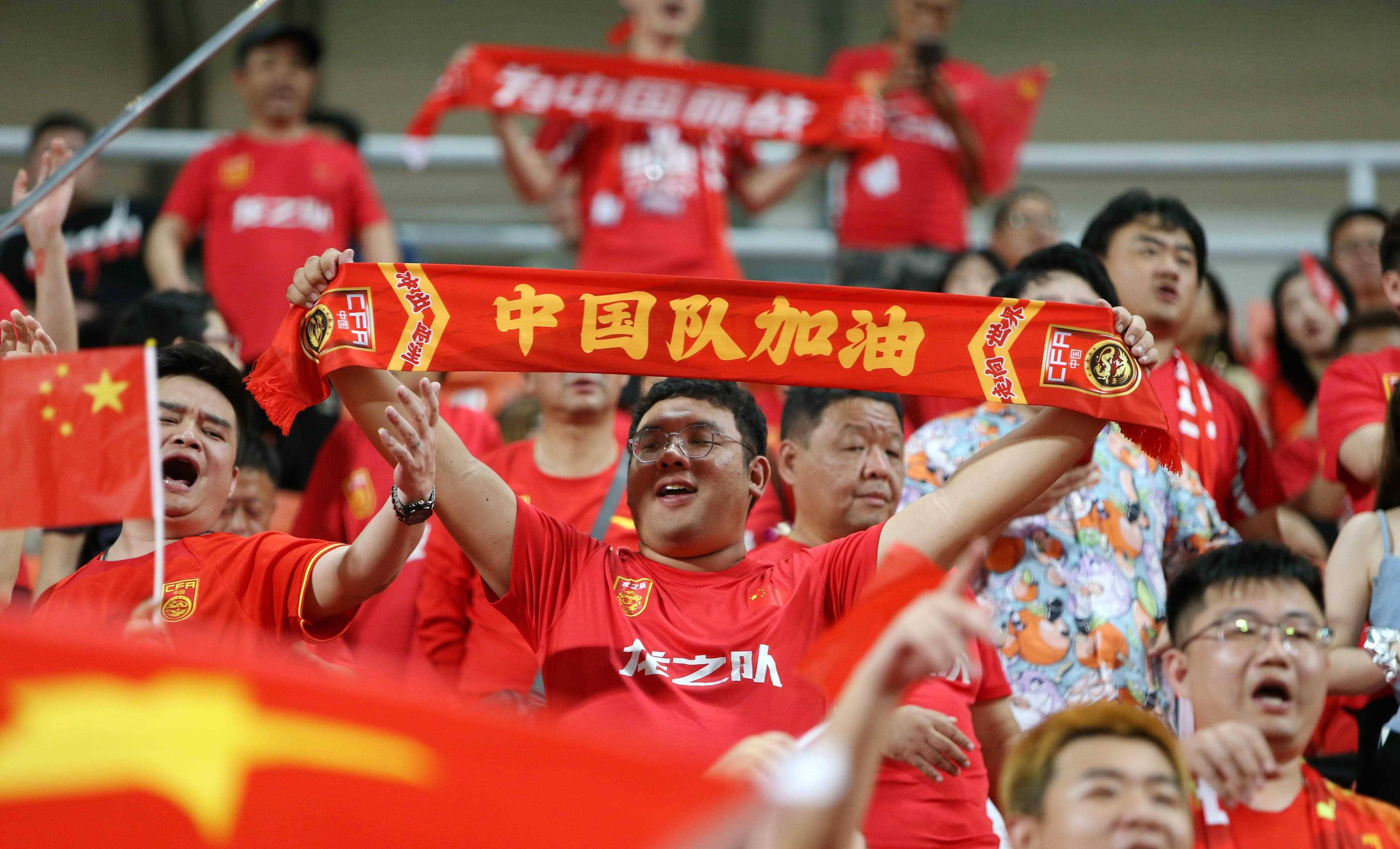 中国足球在国际赛场上迎来新的挑战！